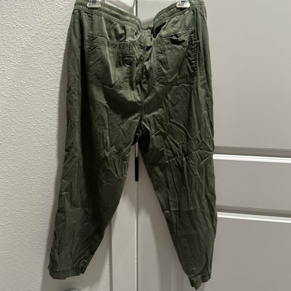 Pull on drawstring pants - Picture 3 of 4